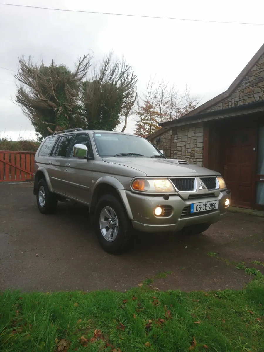 Mitsubishi Pajero 2005 - Image 1