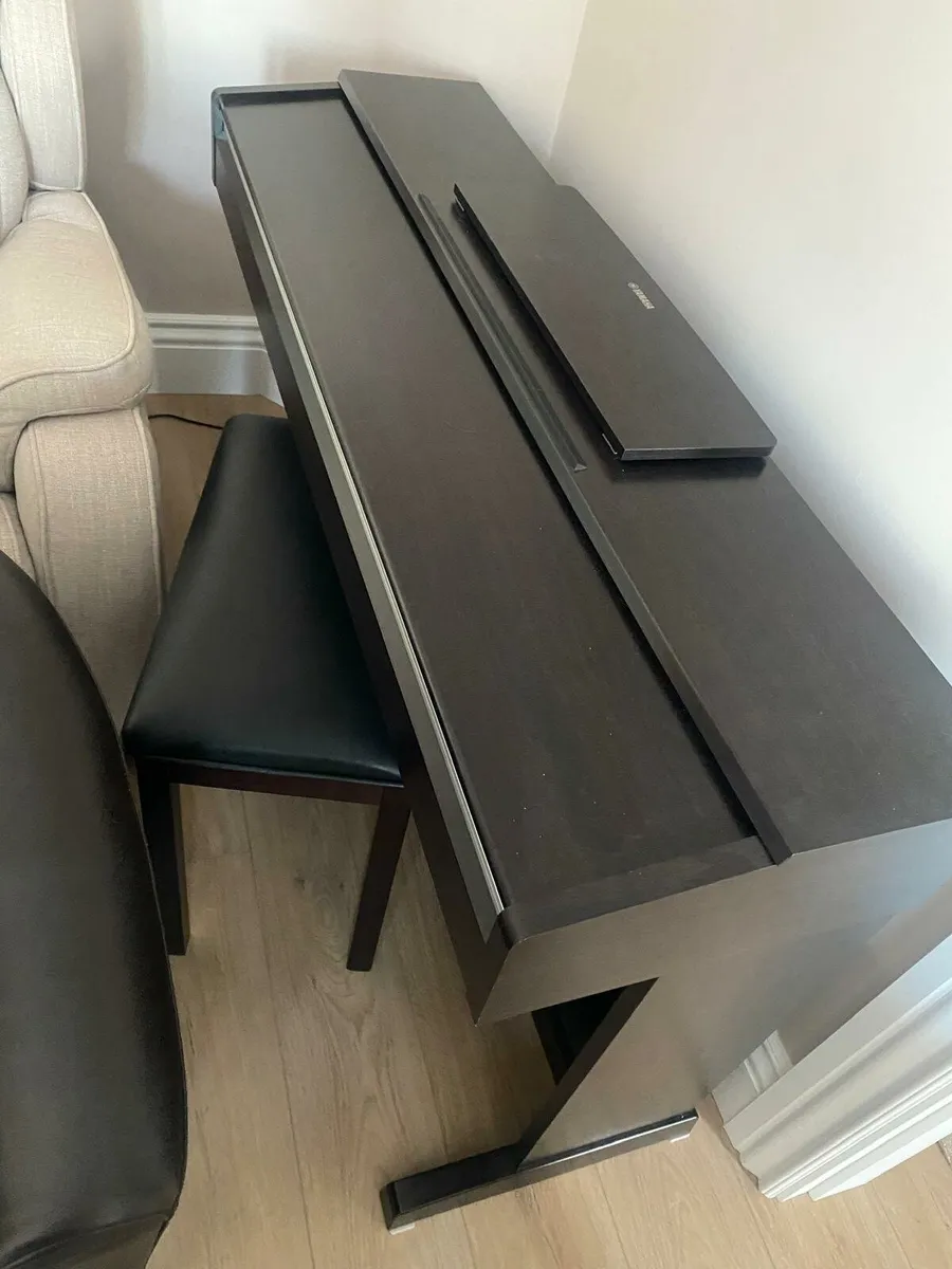 Digital Piano - Image 2