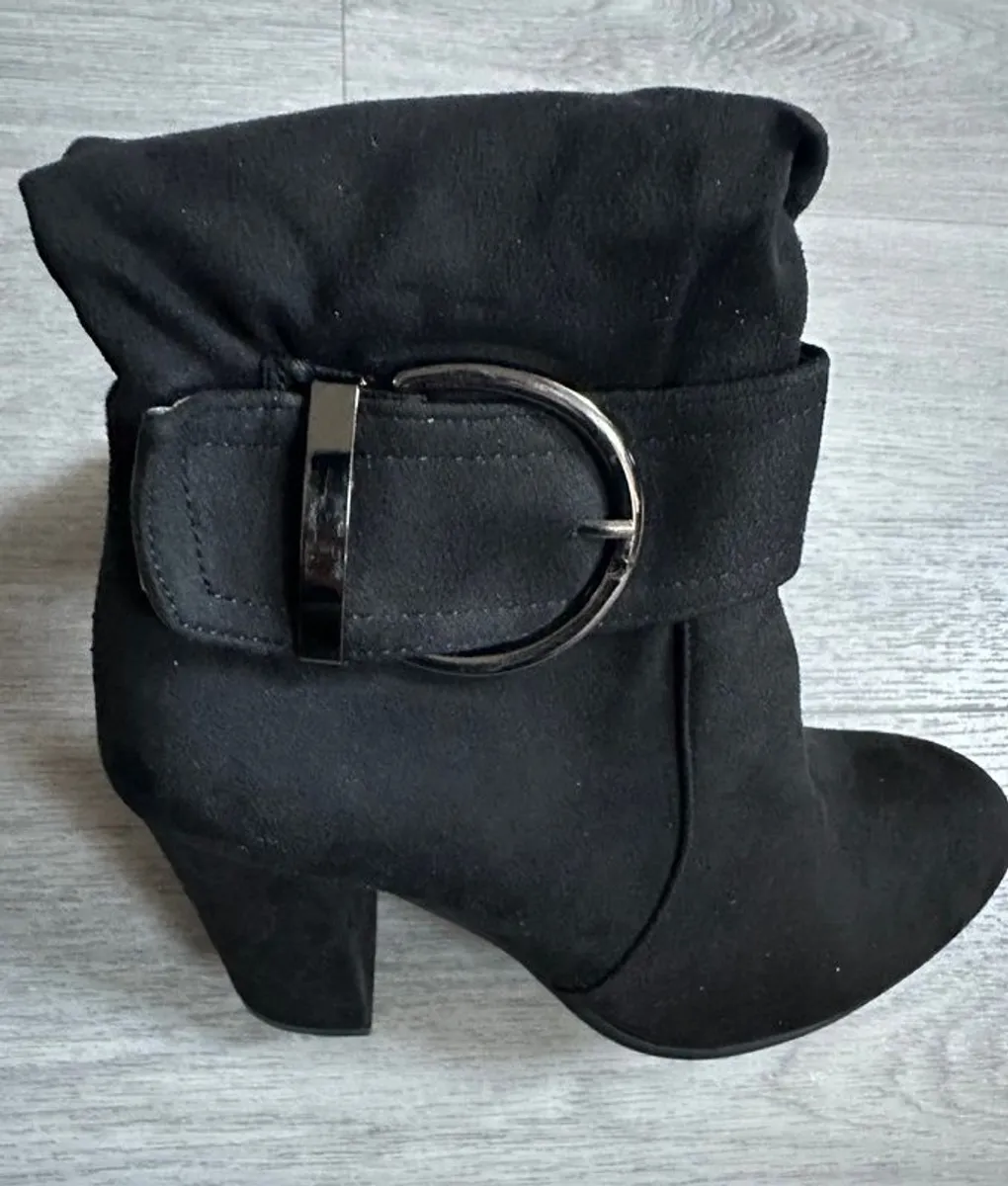 Ladies Zip Boots - Image 3