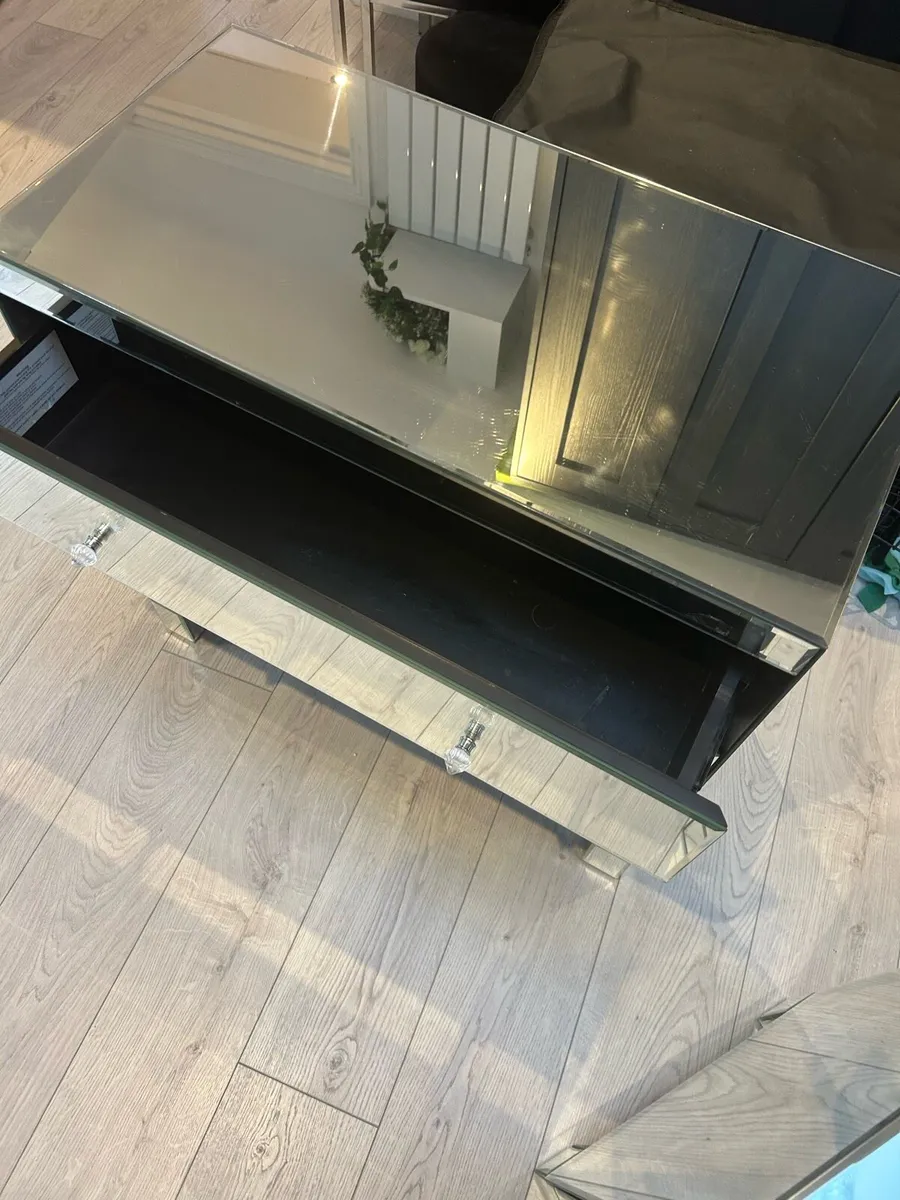 Chest of drawers - Image 3