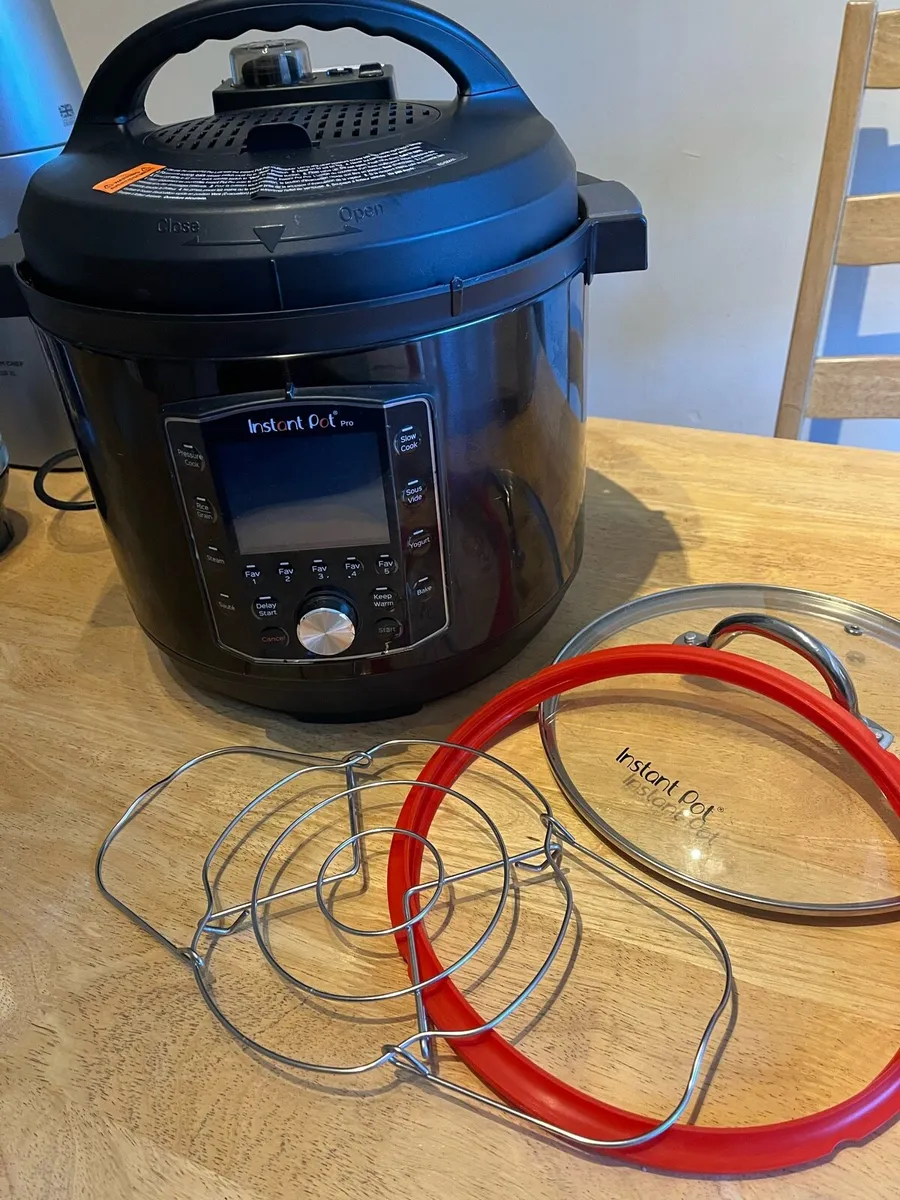 InstaPot Pro 10in1 Electric Multifunctional Cooker - Image 3