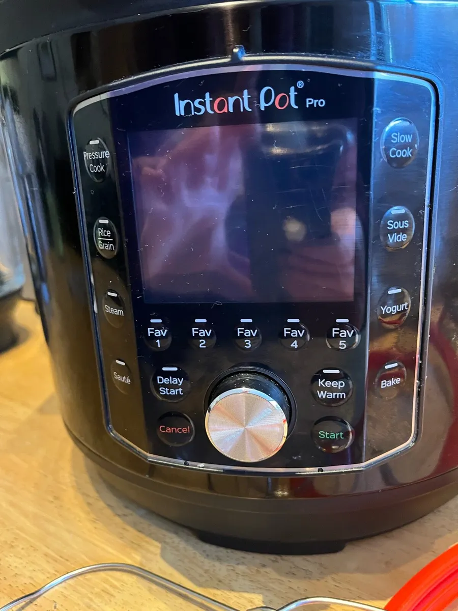 InstaPot Pro 10in1 Electric Multifunctional Cooker - Image 4