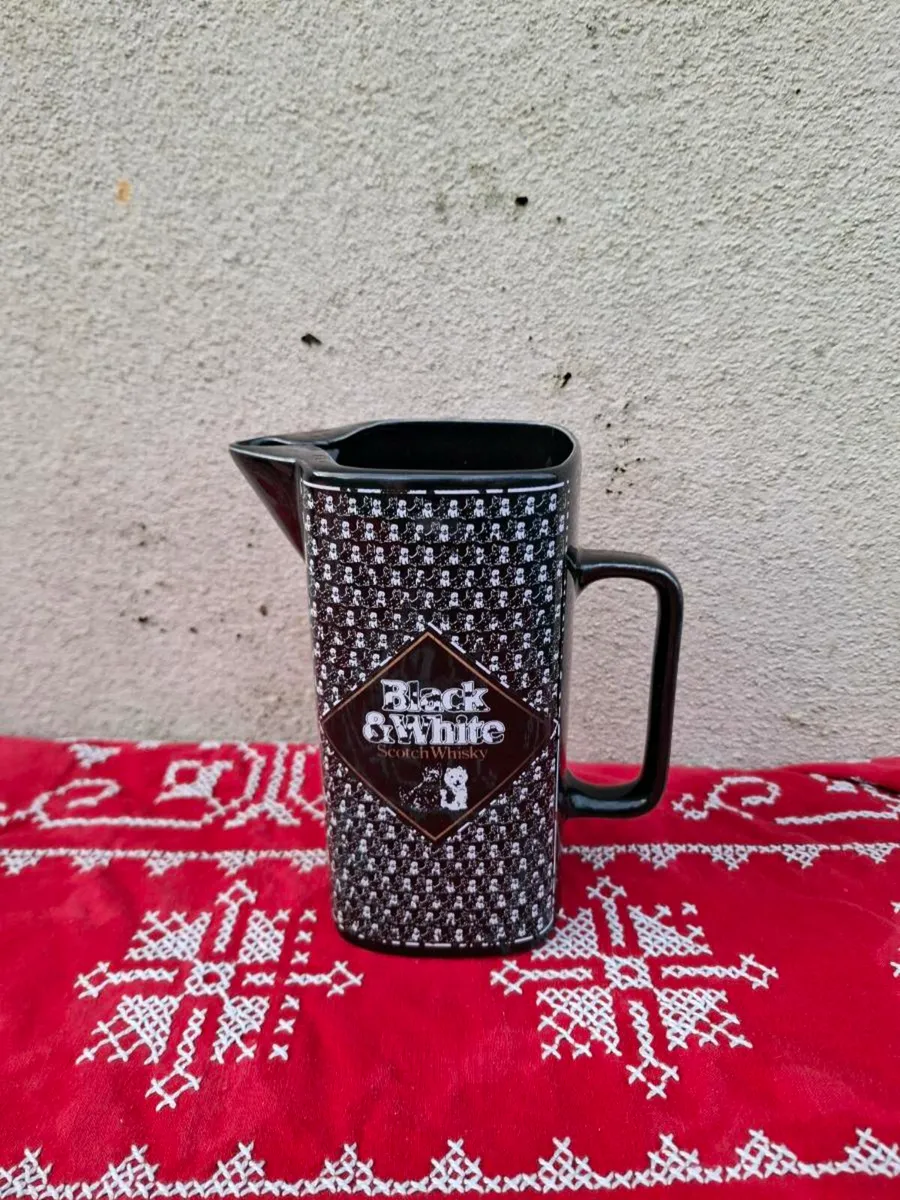 By post only black and white whiskey pitcher - Image 1