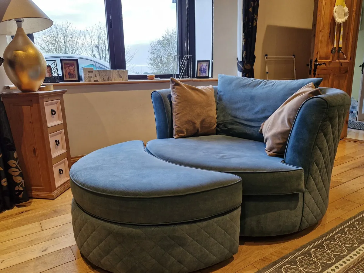 Swivel chair - Image 3