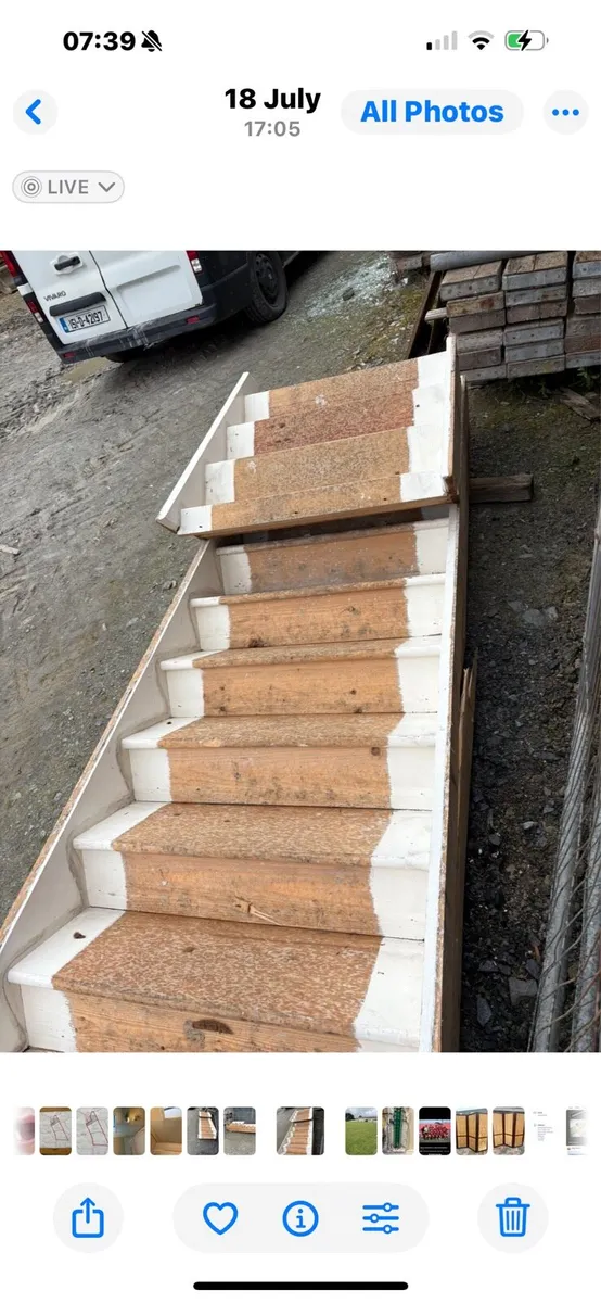 Set of stairs - Image 2