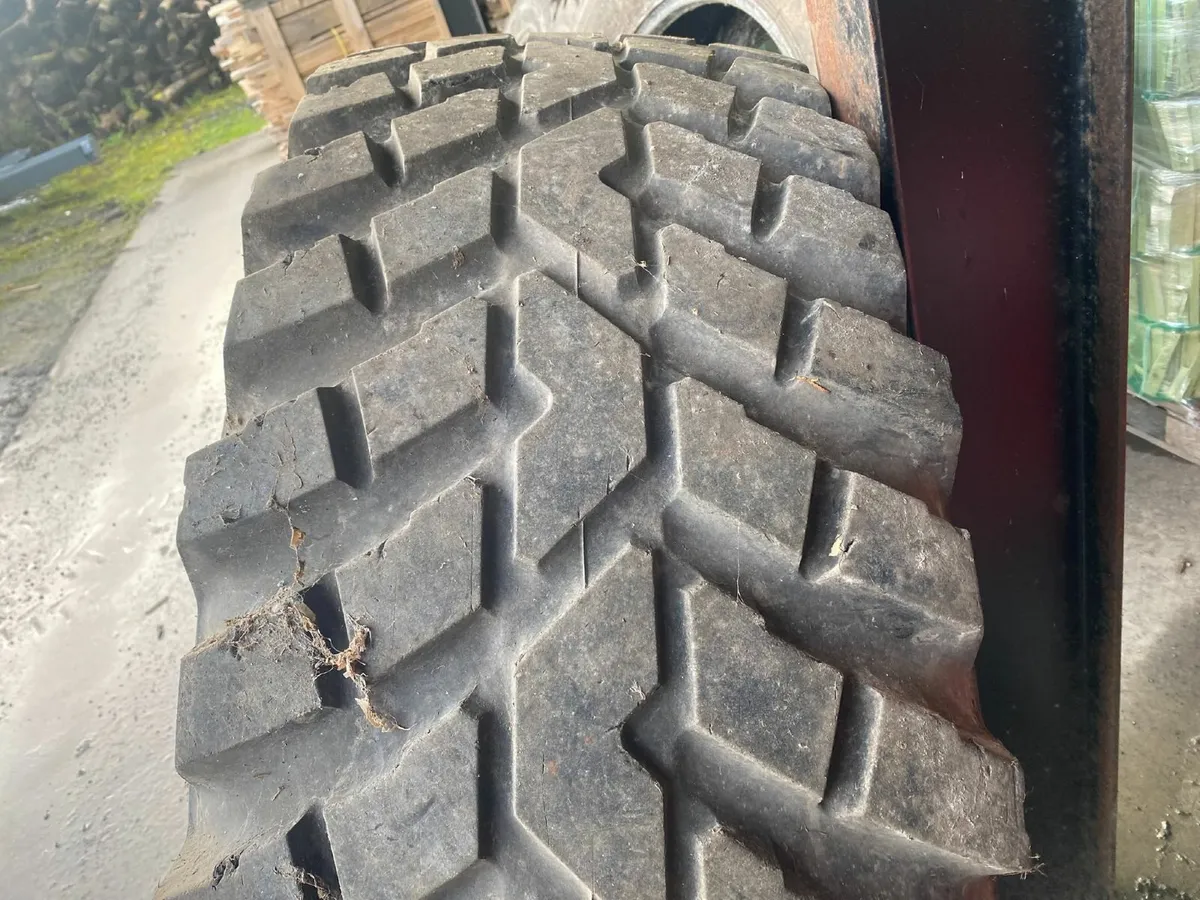 New Holland  2008 Road tyres - Image 3