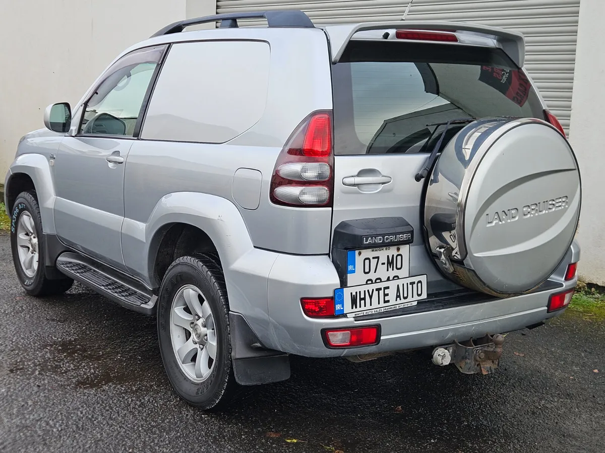 Toyota Land Cruiser 2007 swb - Image 3