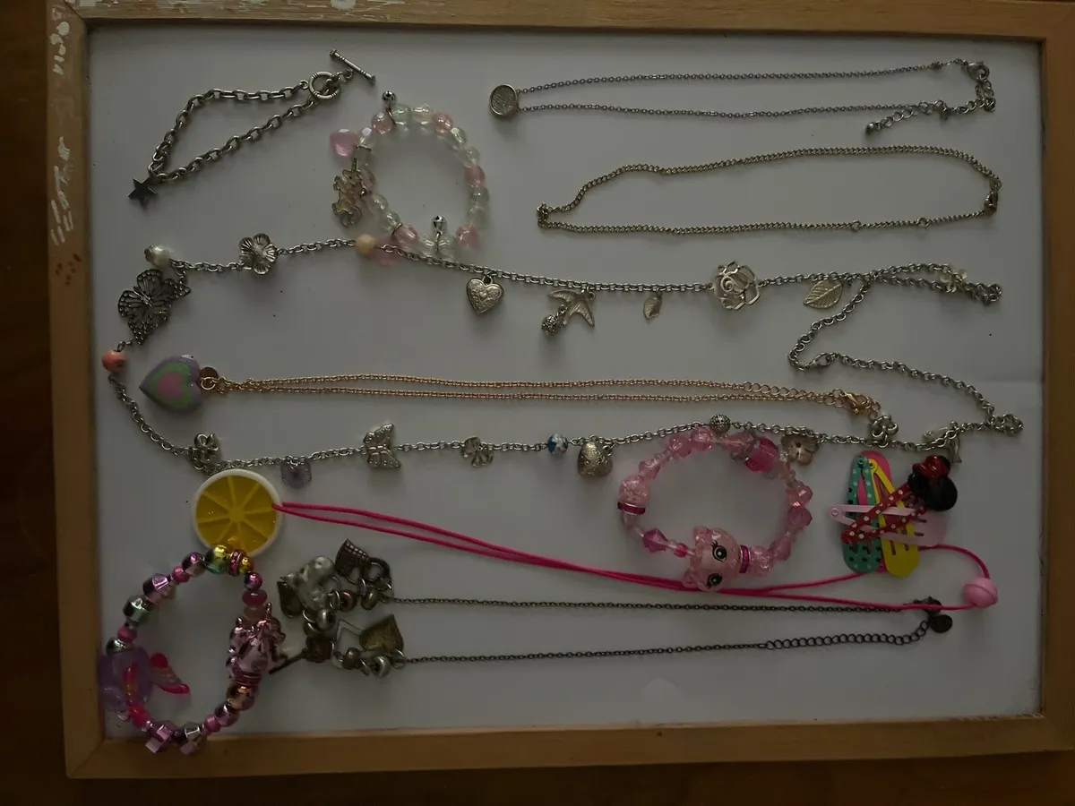 Bundle of accessories - Image 3