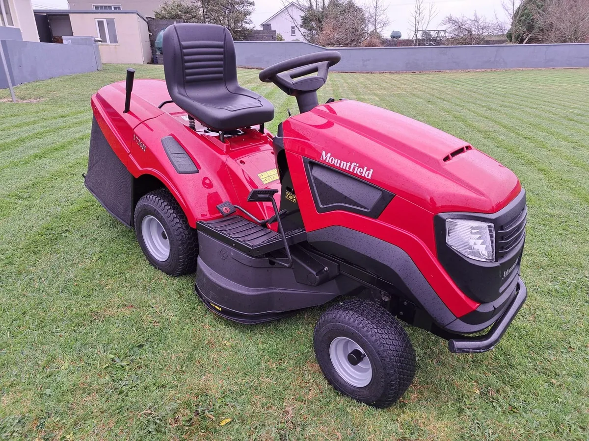 Mountfield 1736H Ride on Lawnmower - Image 1