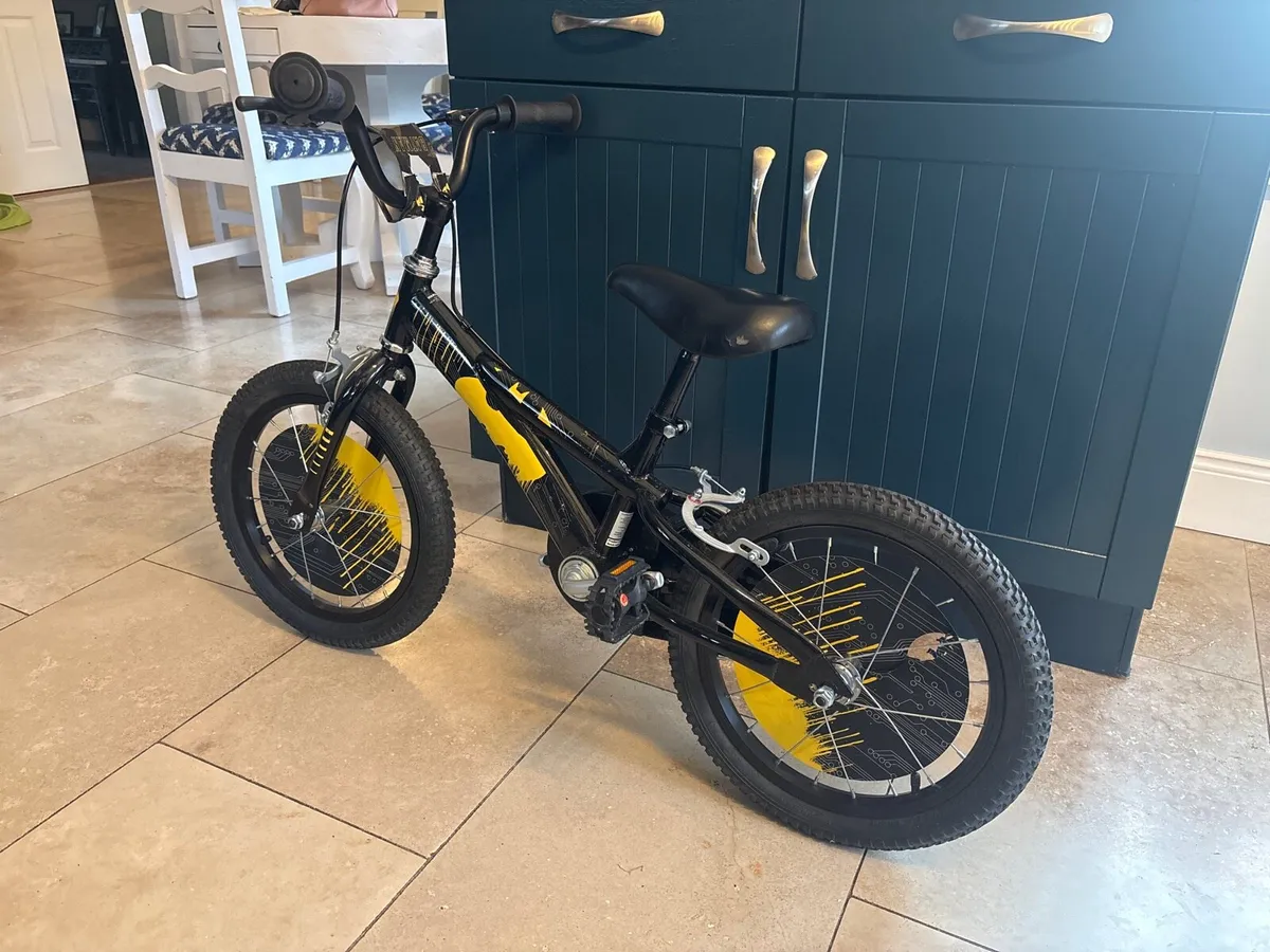 Batman Bike 16” wheel - Image 3