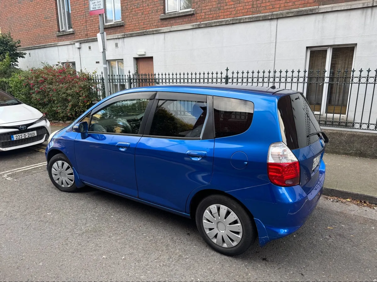 Automatic Honda Fit - Image 1