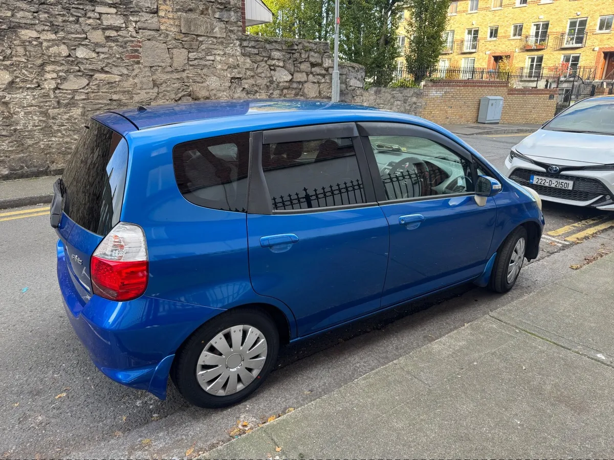 Automatic Honda Fit - Image 2