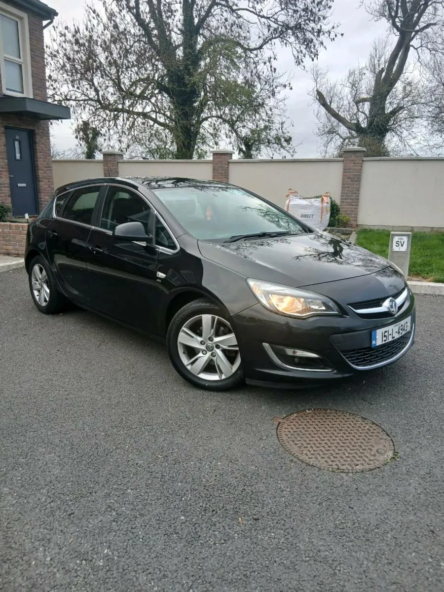 Vauxhall astra SRI 1.6 diesel NCT AND TAXED - Image 1