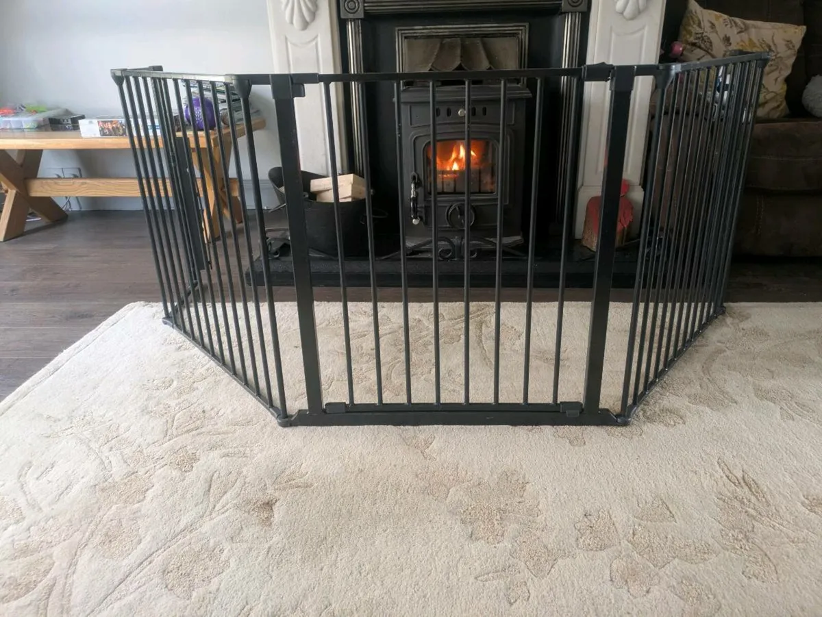 Fire gaurd - Image 1