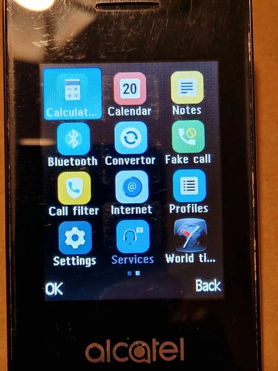 Silver Alcatel Large number flip phone - Image 4