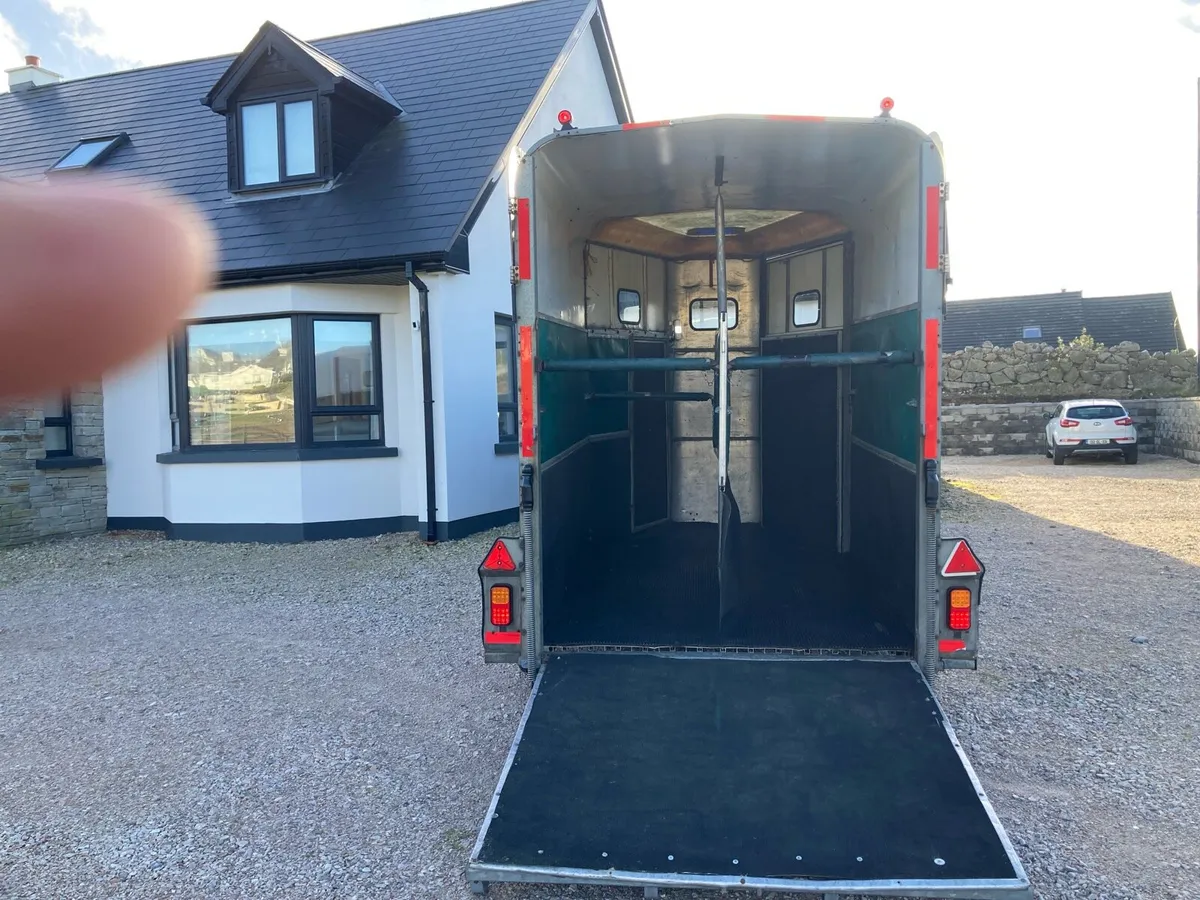 Ifor Williams 510 horse box - Image 2