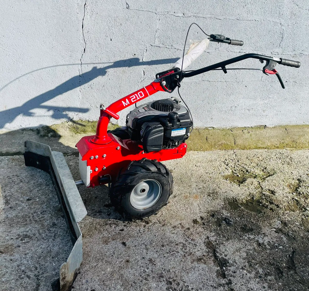 Petrol Yard Scraper - Image 1