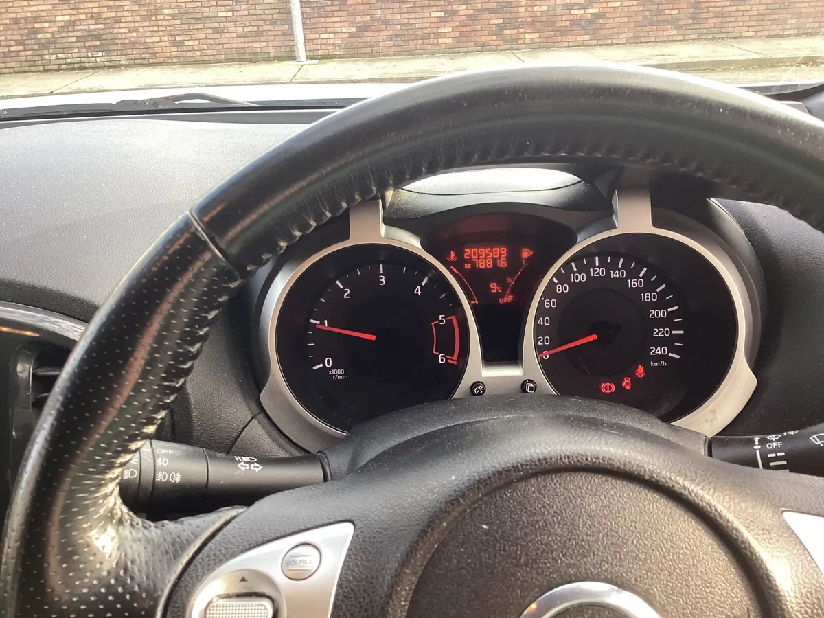 Nissan Juke 2011 - Image 4