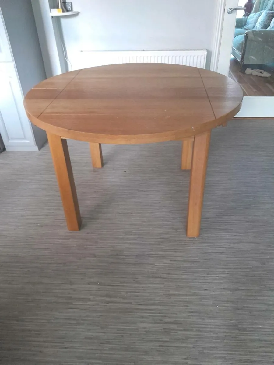 Kitchen Table - Image 4