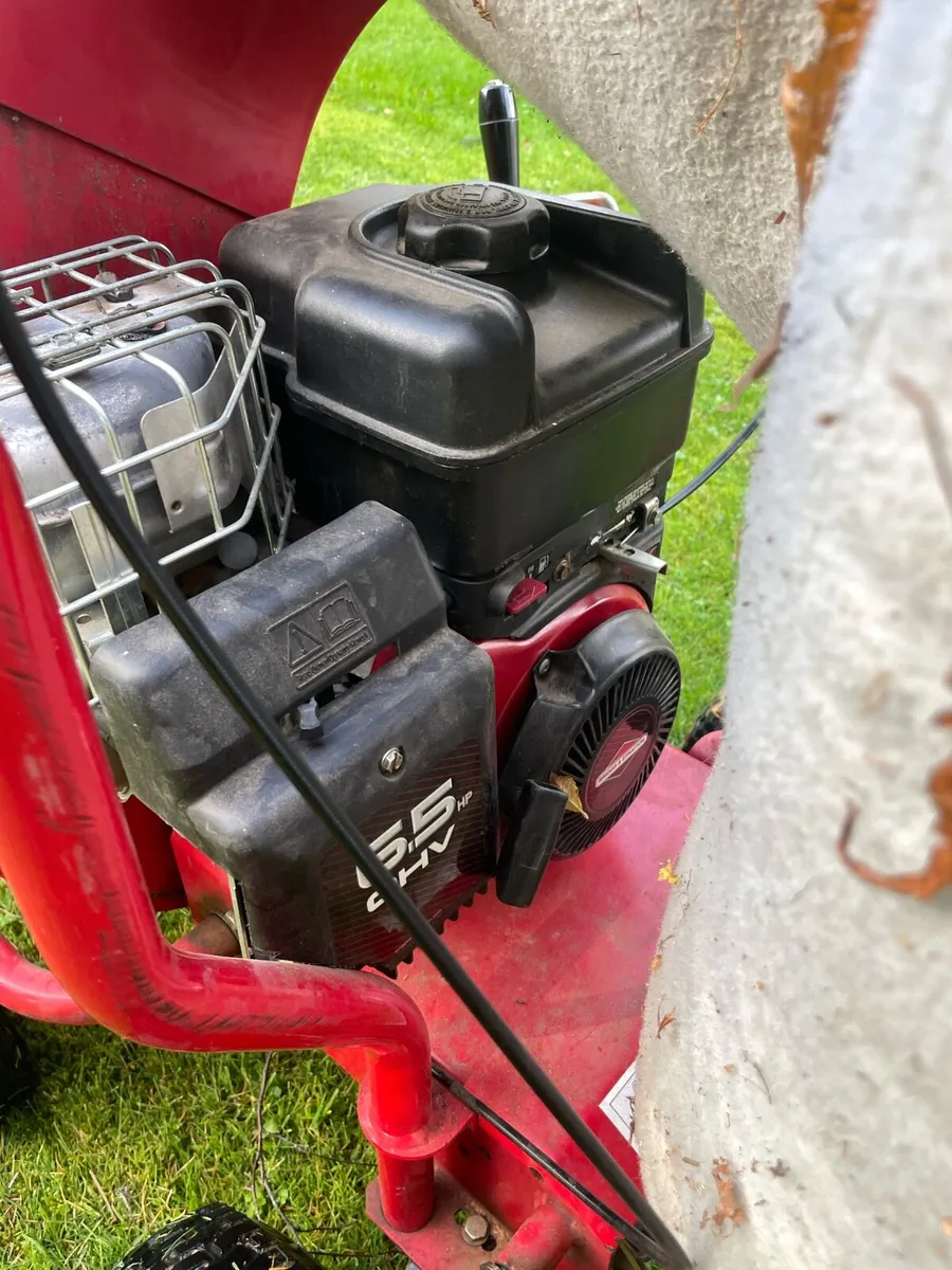 Leaf vacuum/collector - Image 4