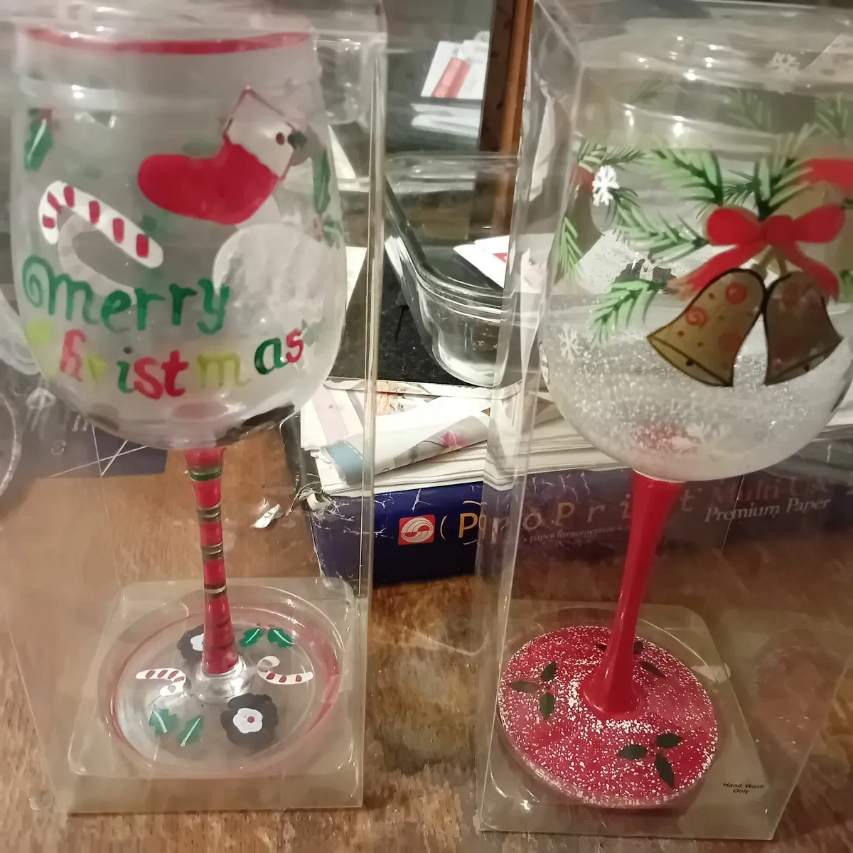 2 New Christmas Glases