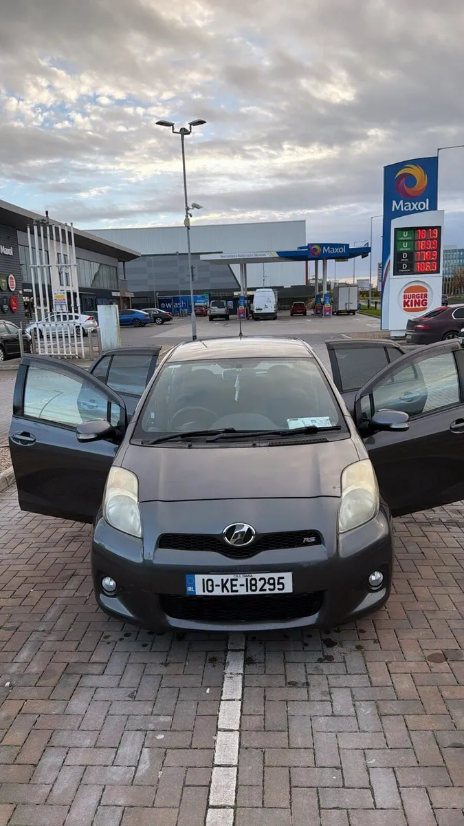2010 Toyota Vitz RS Automatic - Image 1