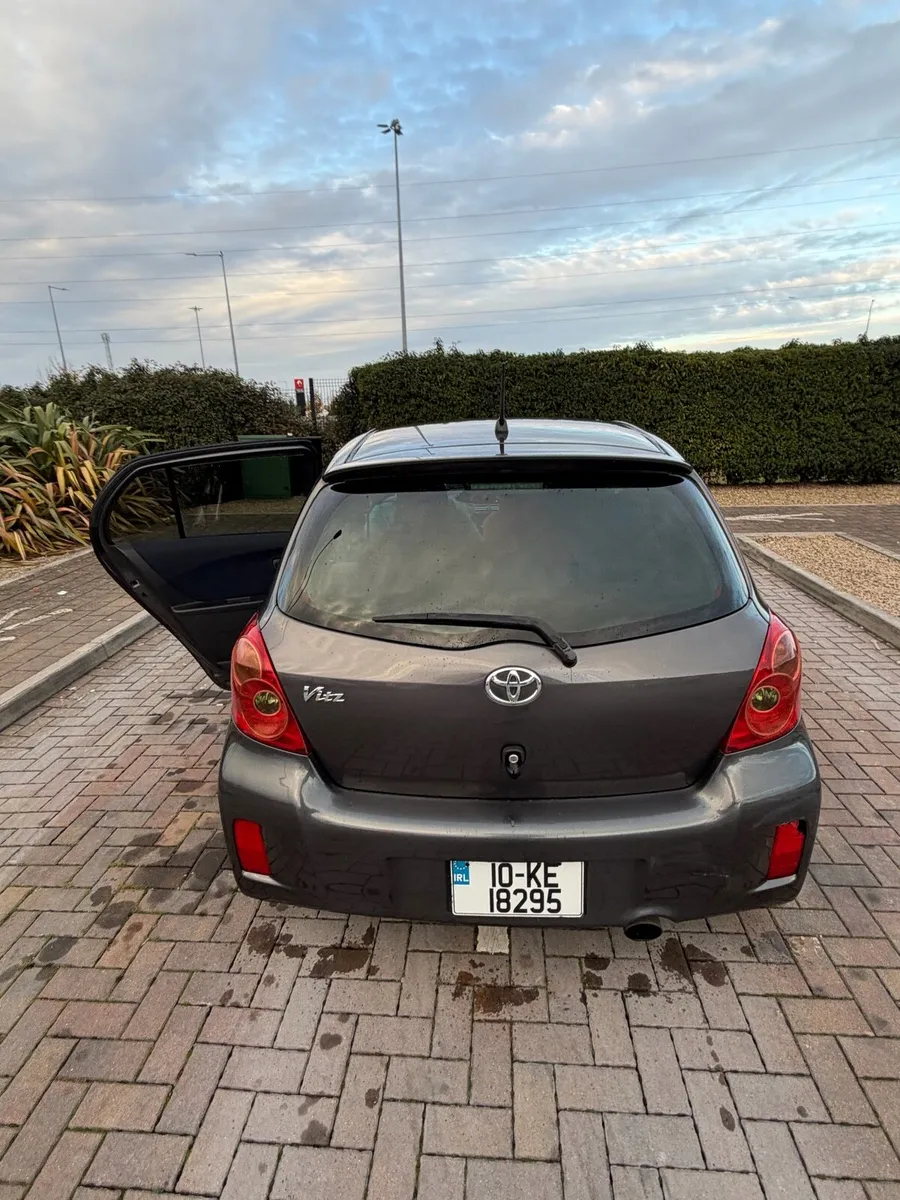 2010 Toyota Vitz RS Automatic - Image 4
