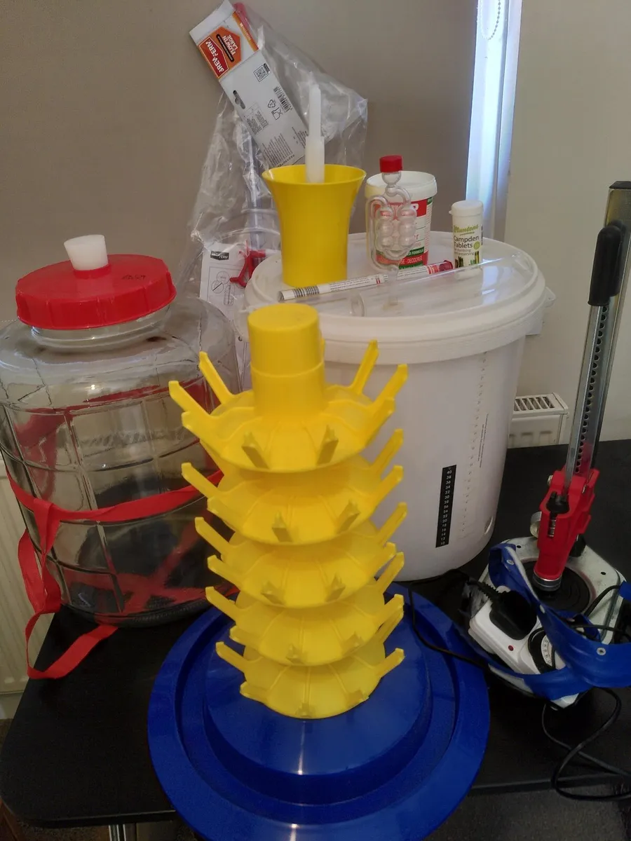 Beginner beer making kit