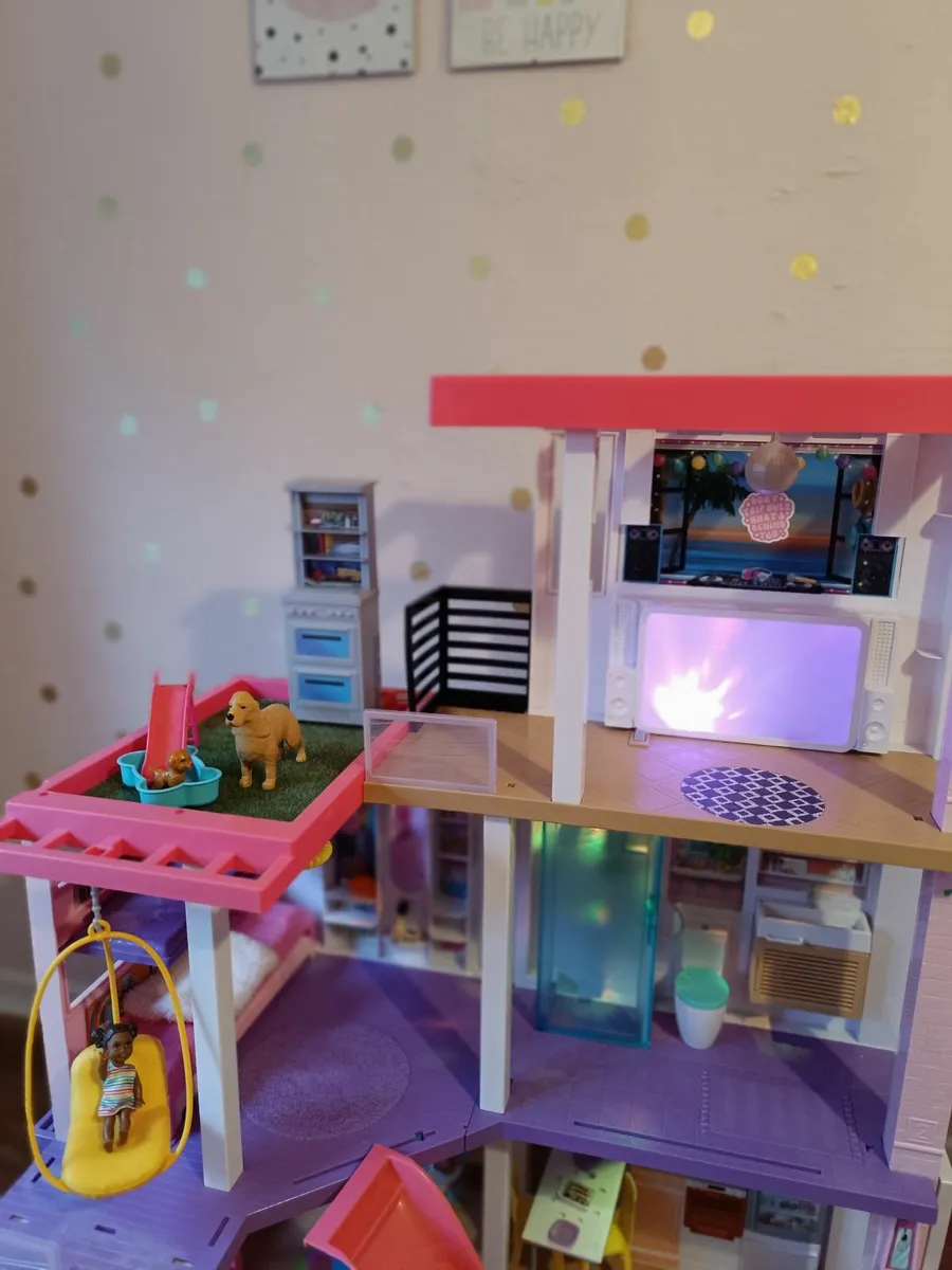 Barbie Dreamhouse, Ambulance, Car & Campervan - Image 2