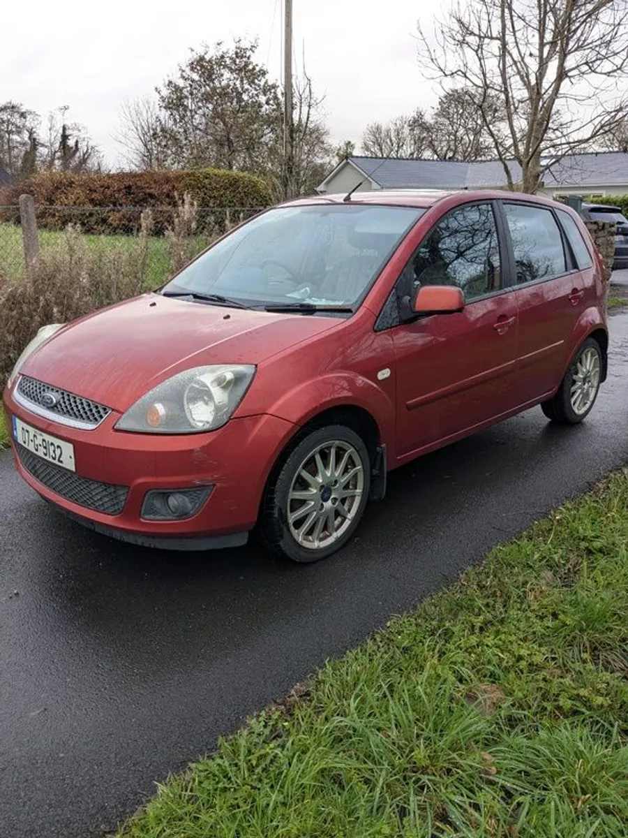 2007 Ford Fiesta - Image 1