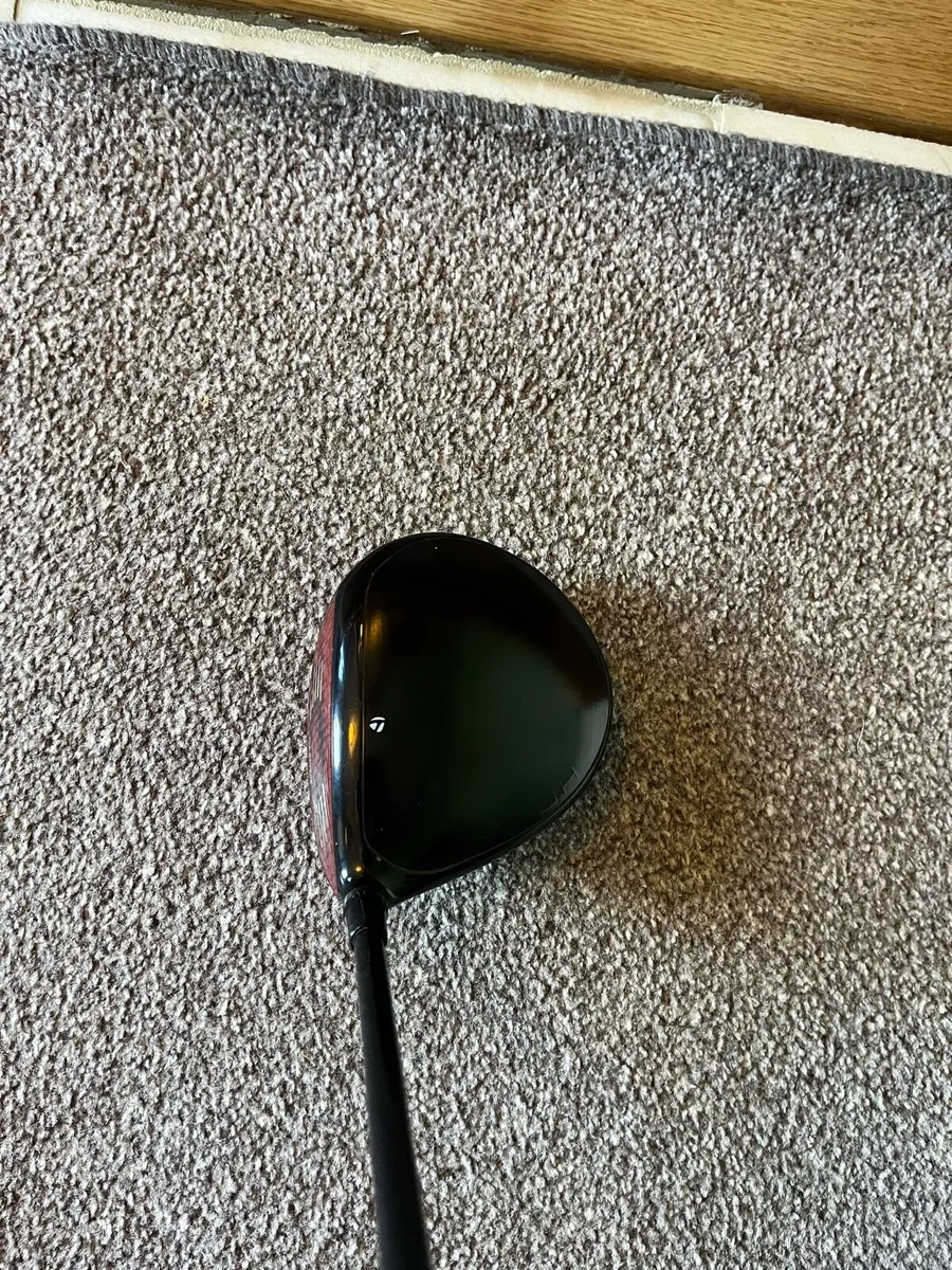 TaylorMade Stealth Plus Driver X-Stiff - Image 1