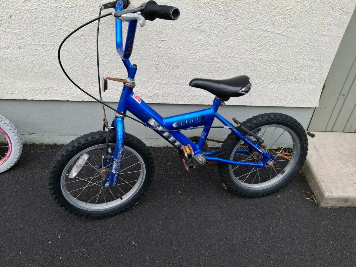 Free children's bikes and bike seat. - Image 1
