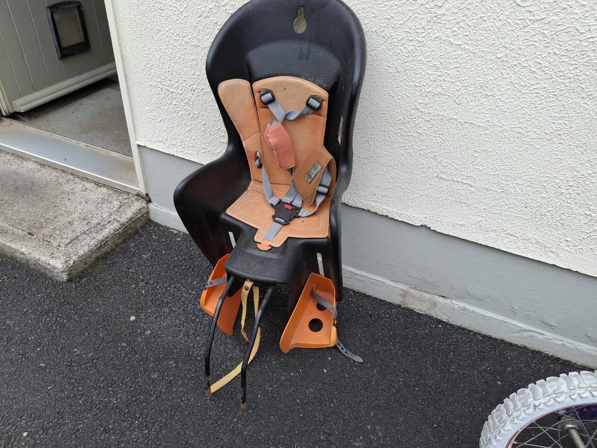 Free children's bikes and bike seat. - Image 3