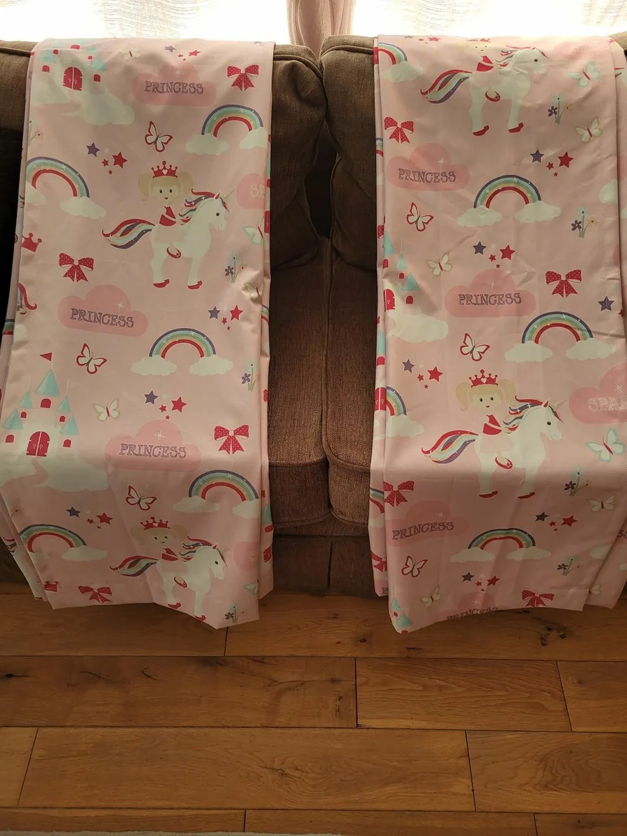 Black out curtains - Image 1