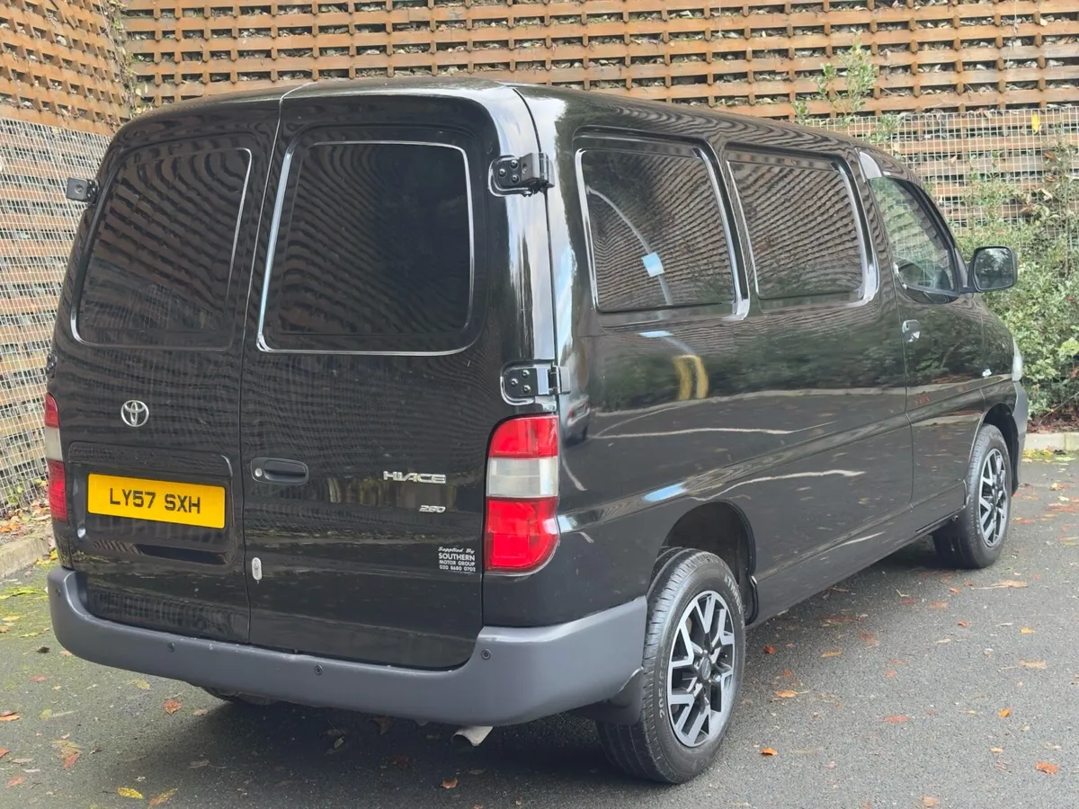 2007 Toyota Hiace 120 D4D **LOW MILEAGE** - Image 2
