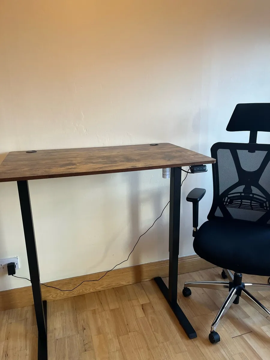 Sitting/Standing desk with Office Chair - Image 2