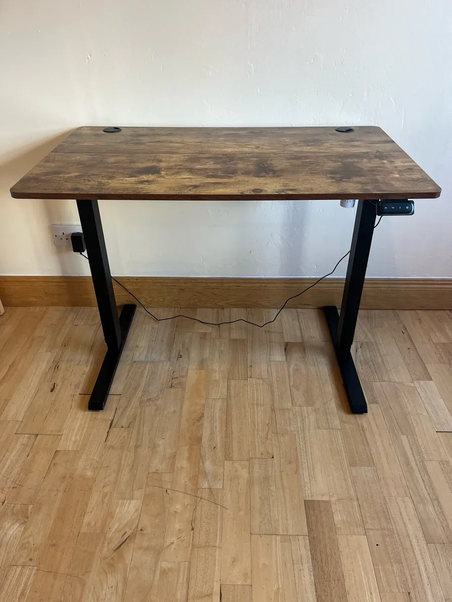 Sitting/Standing desk with Office Chair - Image 3