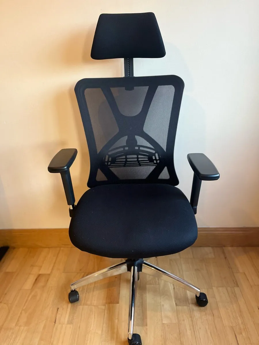 Sitting/Standing desk with Office Chair - Image 4
