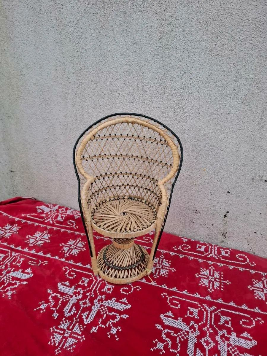 By post only 40cm rattan stand - Image 1
