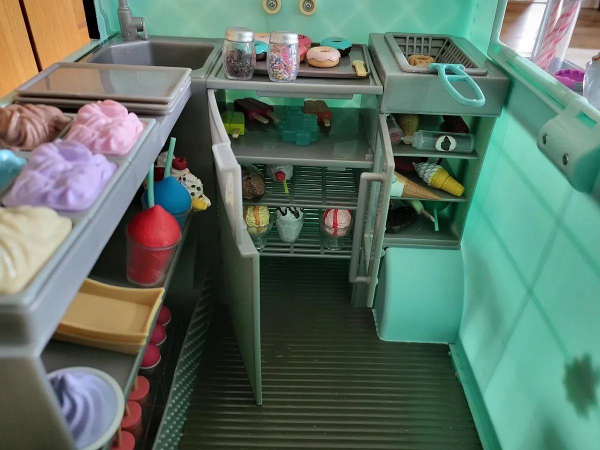 Ice cream truck sweet shop - Image 3