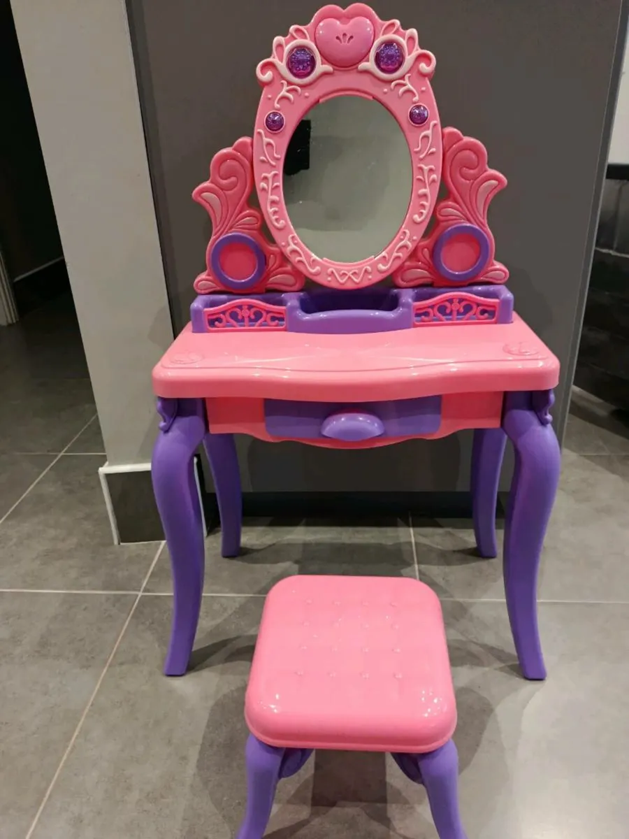 Bundle of girls toys - Image 3