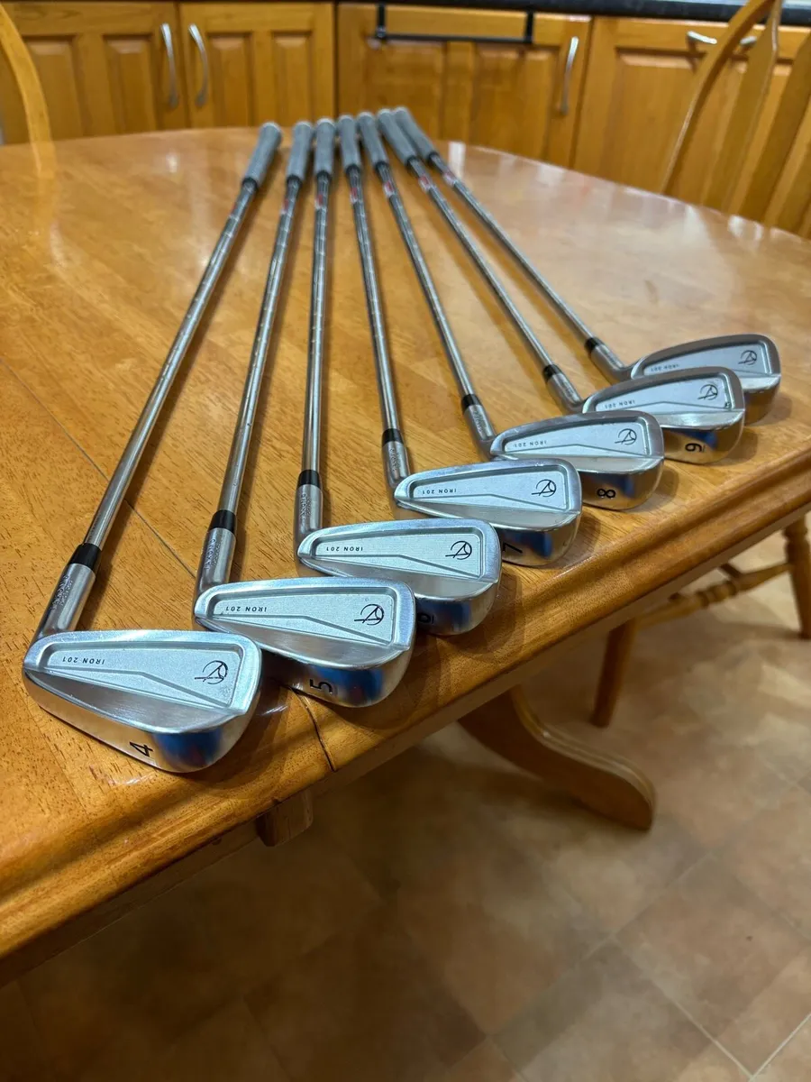 Takomo 201 golf Clubs - Image 3