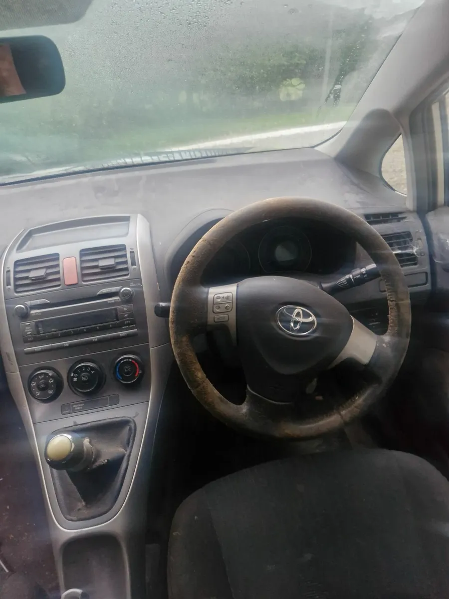 Toyota Auris 2008 - Image 1