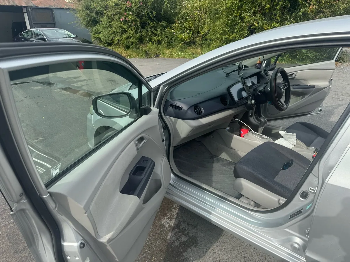 Honda Insight 2010 1.3 Petrol Hybrid Automatic - Image 2