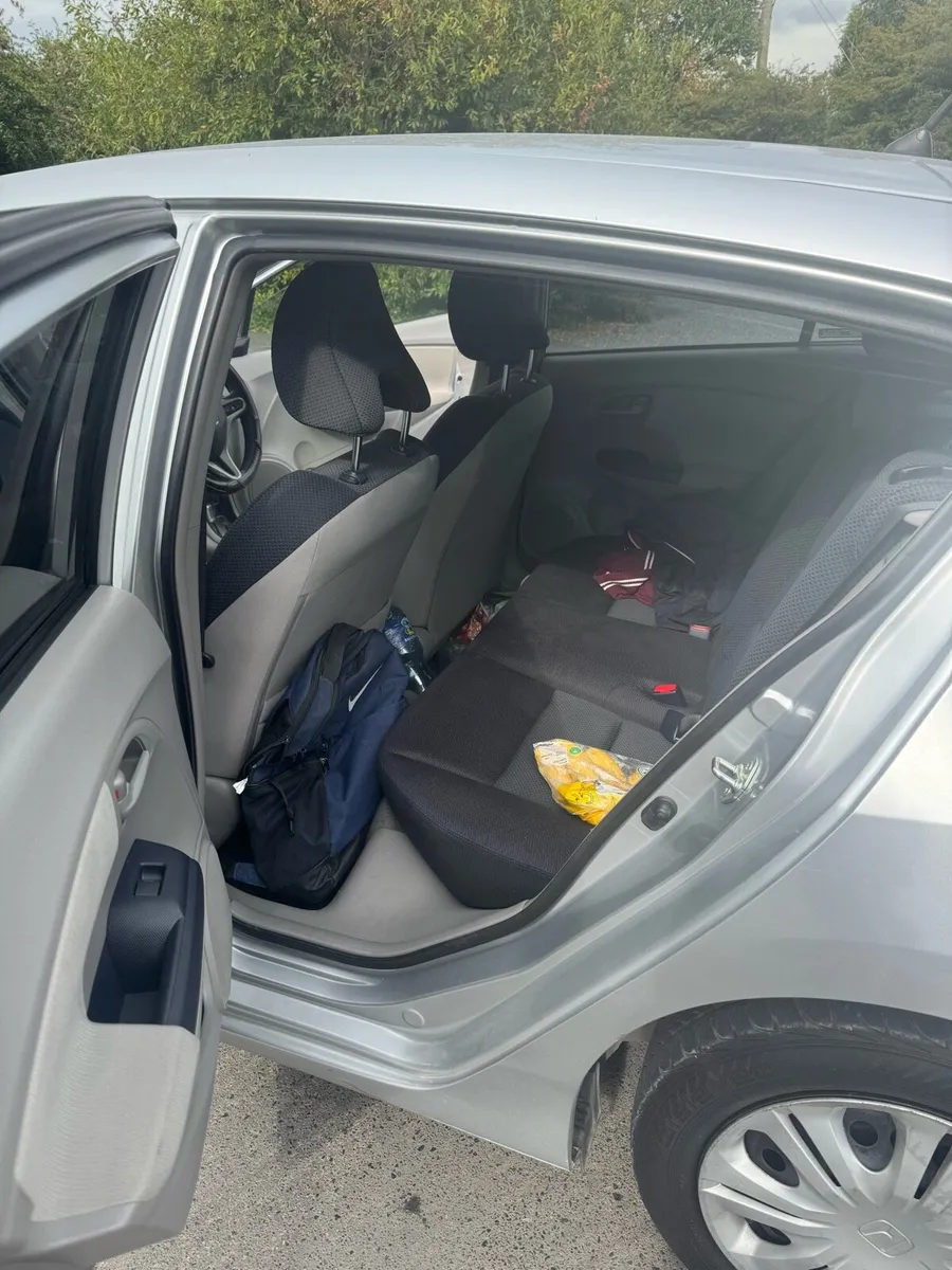 Honda Insight 2010 1.3 Petrol Hybrid Automatic - Image 3