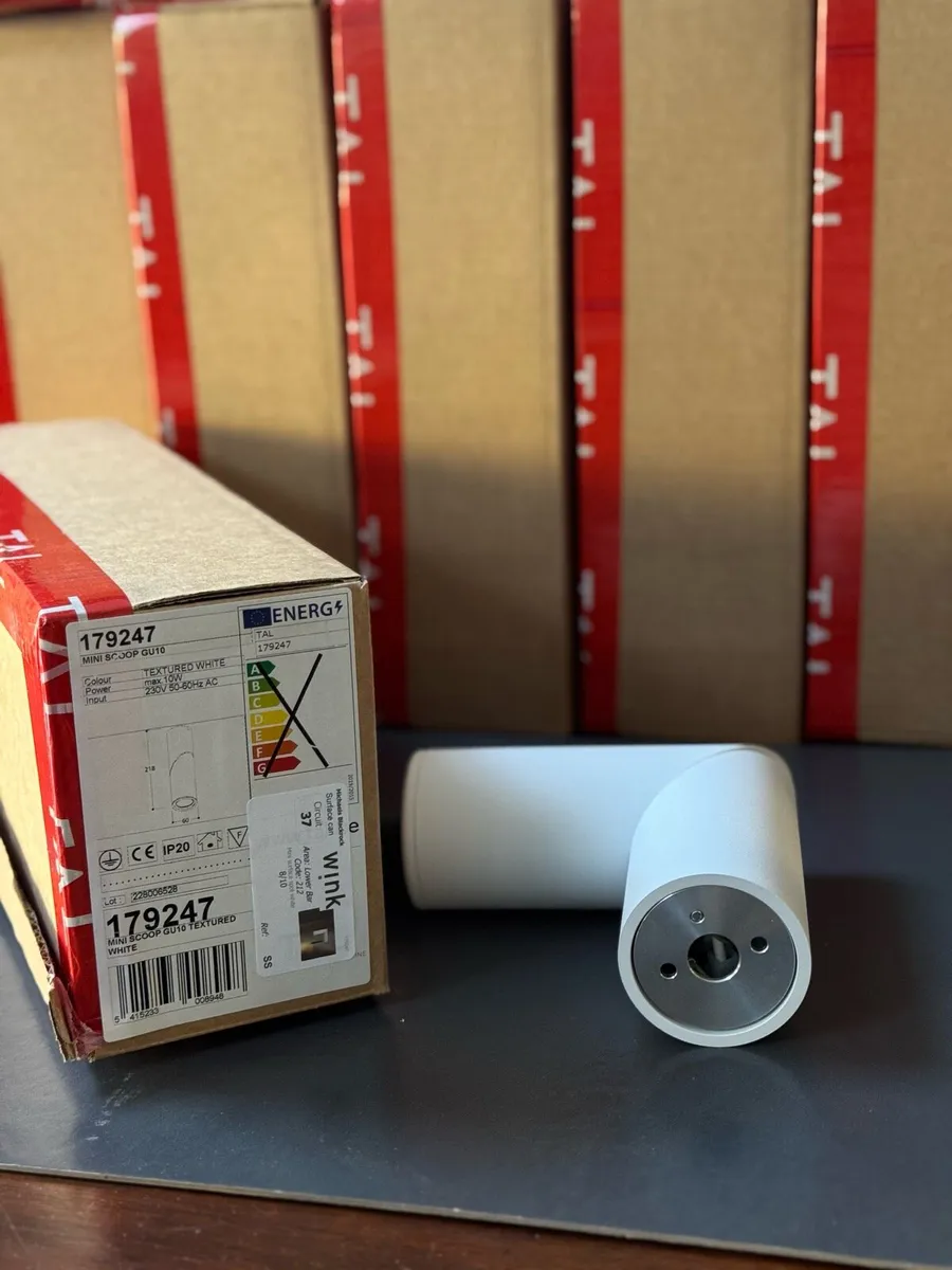 Textured White Spotlights – Brand New in Box - Image 3