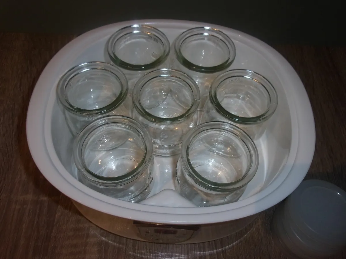 Electric Yoghurt Maker with glass jars - Image 2
