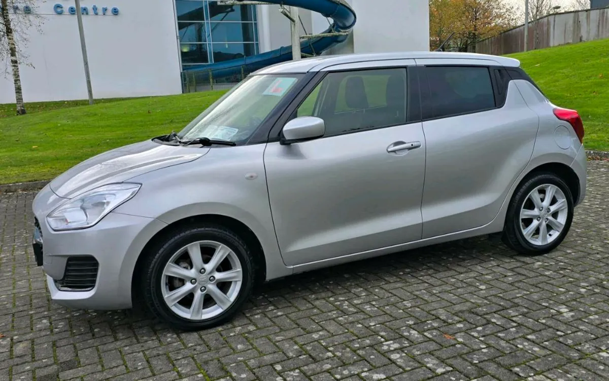 2019 Suzuki Swift 1.2p Automatic - Image 3