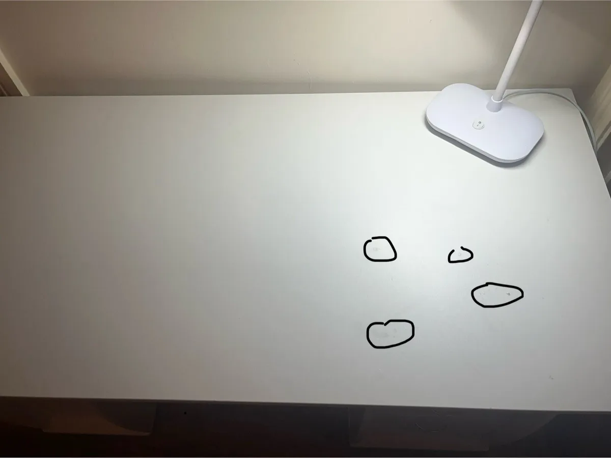 Desk and chair - Image 4