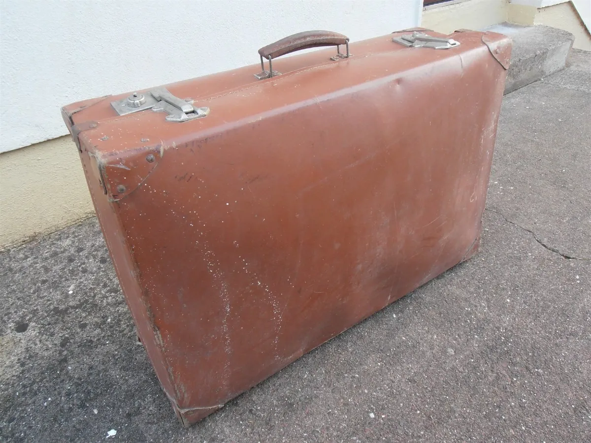 Vintage Suitecase - Image 1